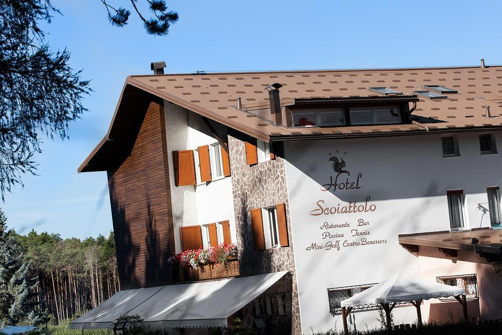 Hotel Scoiattolo Baselga di Pinè Extérieur photo